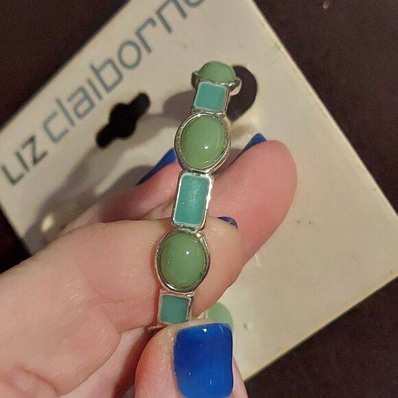 Liz Claiborne Hoop Earrings Green - Picture 2 of 4